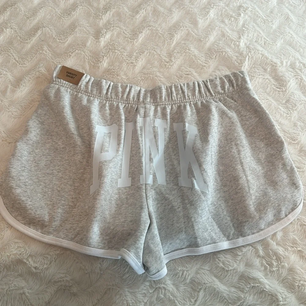 VICTORIA SECRET PINK Curved Hem Varsity SWEAT SHORTS -Size XL - Picture 6 of 11